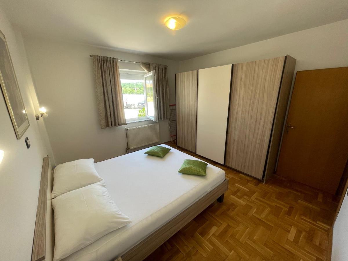 Apartments Duje Ribnica Obrovac Exterior foto